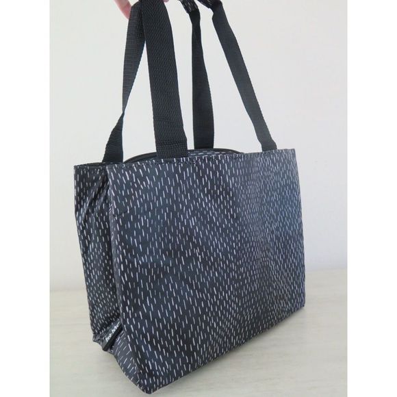 Nicole Miller New York N4684-01L Black/Wht Dashed Line Insulated 11" Lunch Tote - Picture 8 of 12